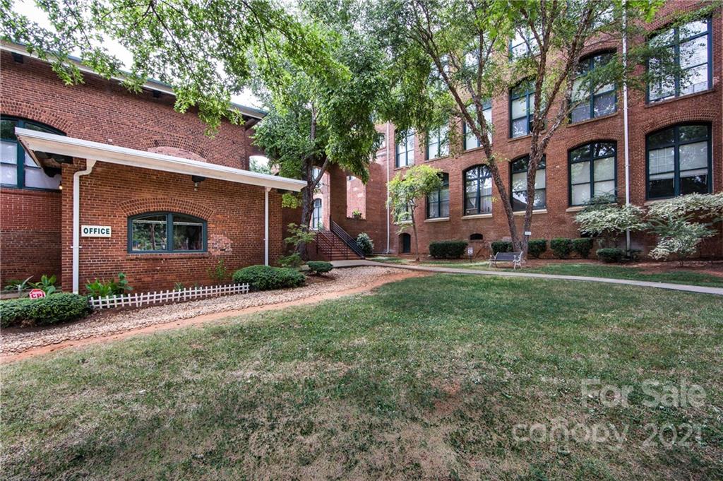 201 South Hoskins Road, Unit 323 Charlotte, NC 28208 - Photo 1 of 1