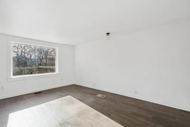 $385,000 | 43 Eastman Road, Sharon, VT 05068