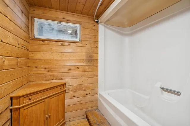 $385,000 | 43 Eastman Road, Sharon, VT 05068