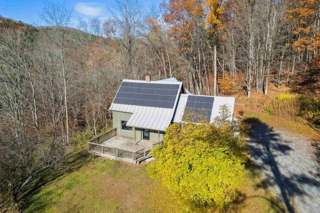 $385,000 | 43 Eastman Road, Sharon, VT 05068
