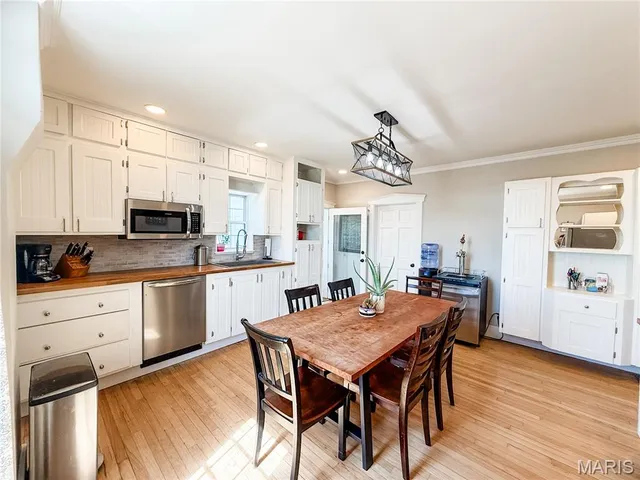 $340,000 | 5599 Co Highway 21, Nashville, IL 62263