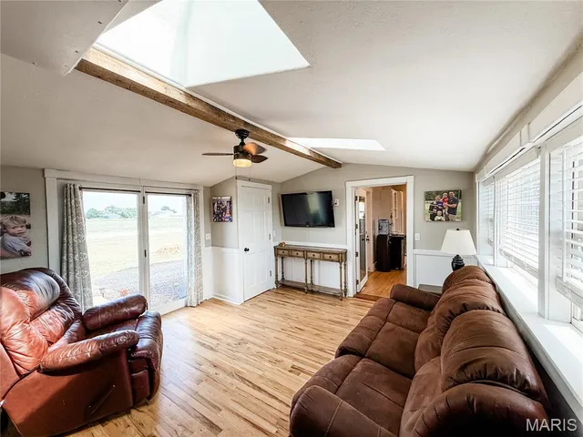 $340,000 | 5599 Co Highway 21, Nashville, IL 62263