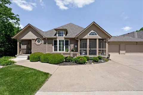 $498,000 | 14270 West 151st Terrace, Unit 302, Olathe, KS 66062