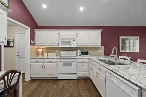 $498,000 | 14270 West 151st Terrace, Unit 302, Olathe, KS 66062