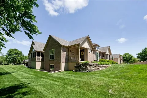 $498,000 | 14270 West 151st Terrace, Unit 302, Olathe, KS 66062