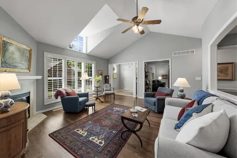 $498,000 | 14270 West 151st Terrace, Unit 302, Olathe, KS 66062