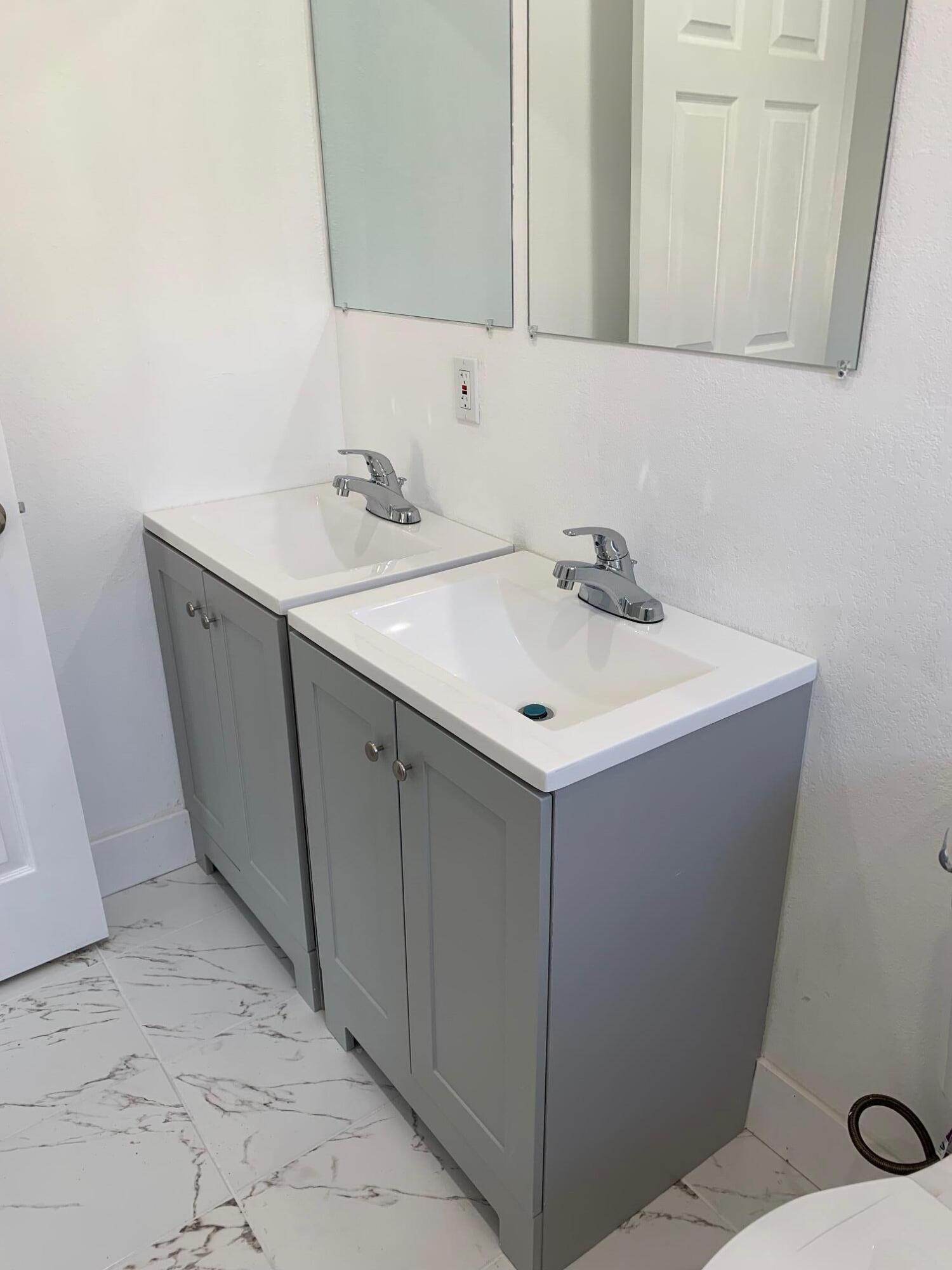 2510 R J Hendley Avenue Riviera Beach, FL 33404 - Photo 15 of 37 IMG_3262