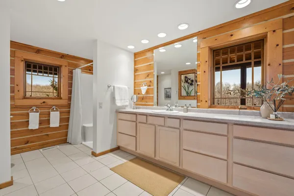 $1,300,000 | 2427 Beede Lake Trail, St. Croix Falls, WI 54024