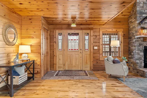 $1,300,000 | 2427 Beede Lake Trail, St. Croix Falls, WI 54024