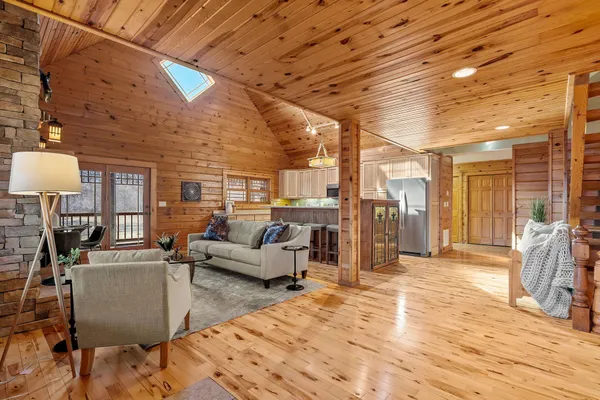 $1,300,000 | 2427 Beede Lake Trail, St. Croix Falls, WI 54024