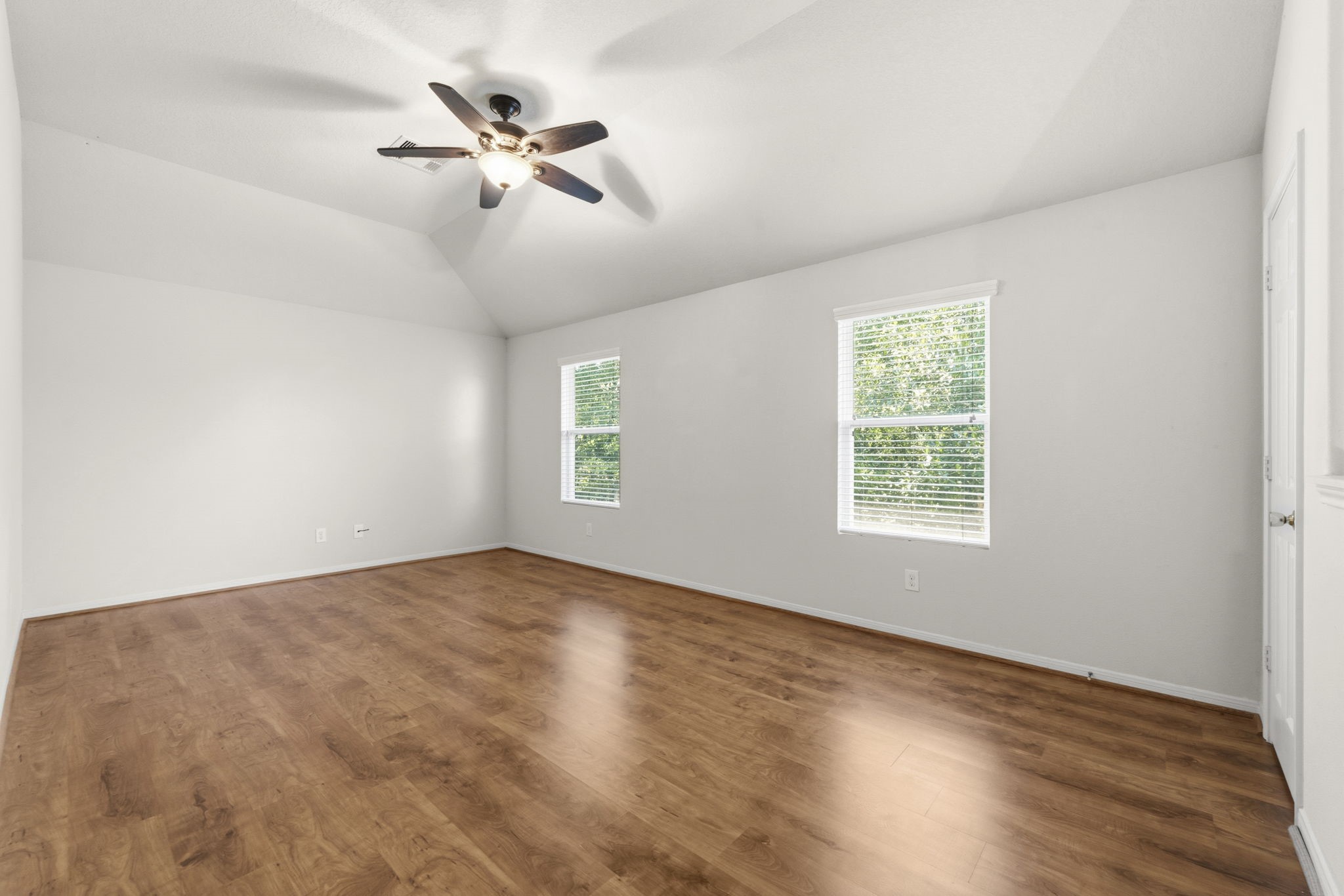 29526 Winton Wood Way Spring, TX 77386 - Photo 15 of 28 Upstairs large Gameroom