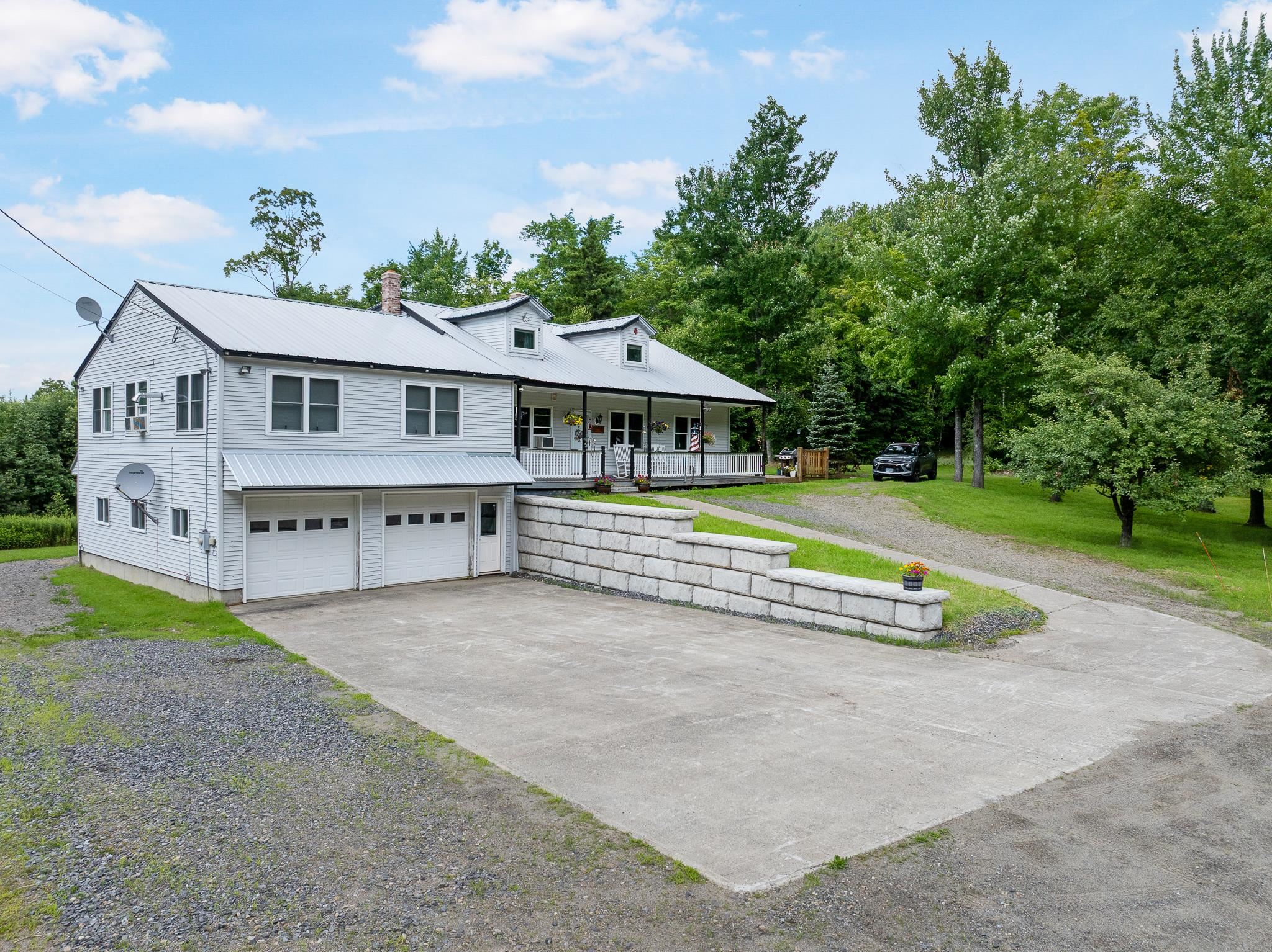 565 Meriden Hill Road Columbia, NH 03590 - Photo 3 of 59