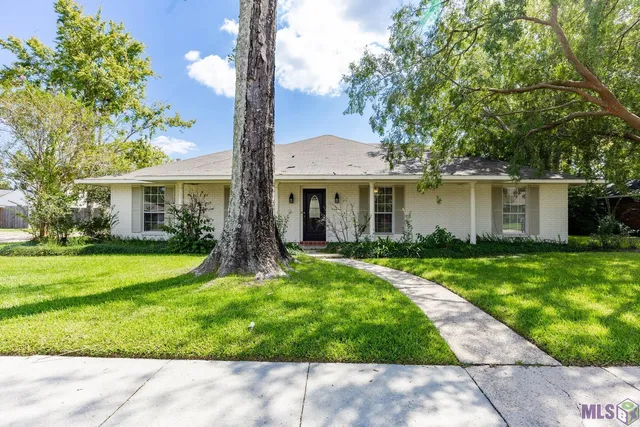 $324,900 | 10726 Cal Road, Baton Rouge, LA 70809