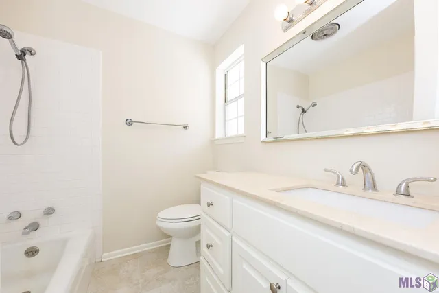 $324,900 | 10726 Cal Road, Baton Rouge, LA 70809