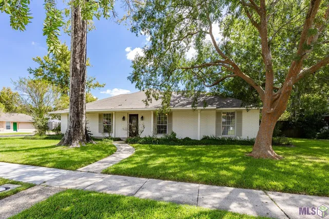 $324,900 | 10726 Cal Road, Baton Rouge, LA 70809