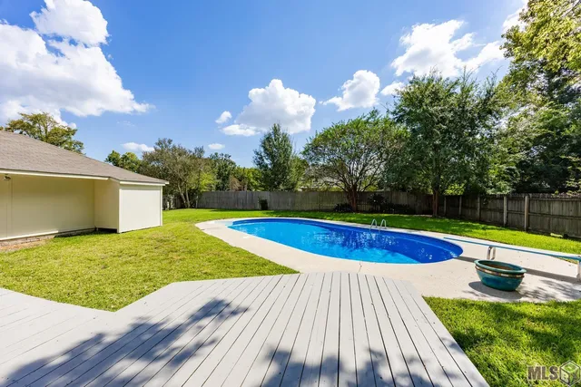 $324,900 | 10726 Cal Road, Baton Rouge, LA 70809