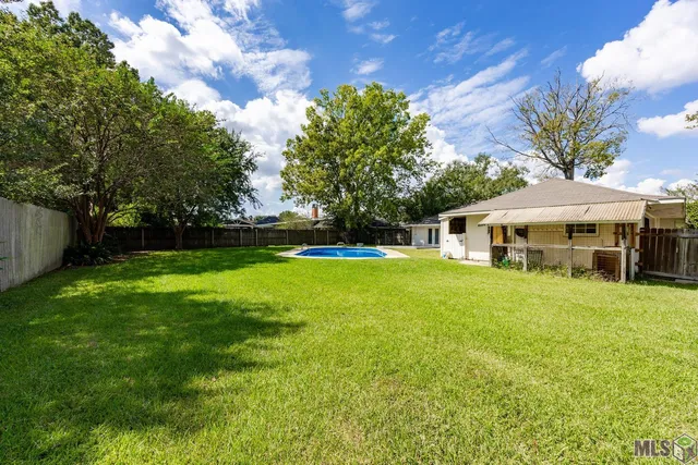 $324,900 | 10726 Cal Road, Baton Rouge, LA 70809