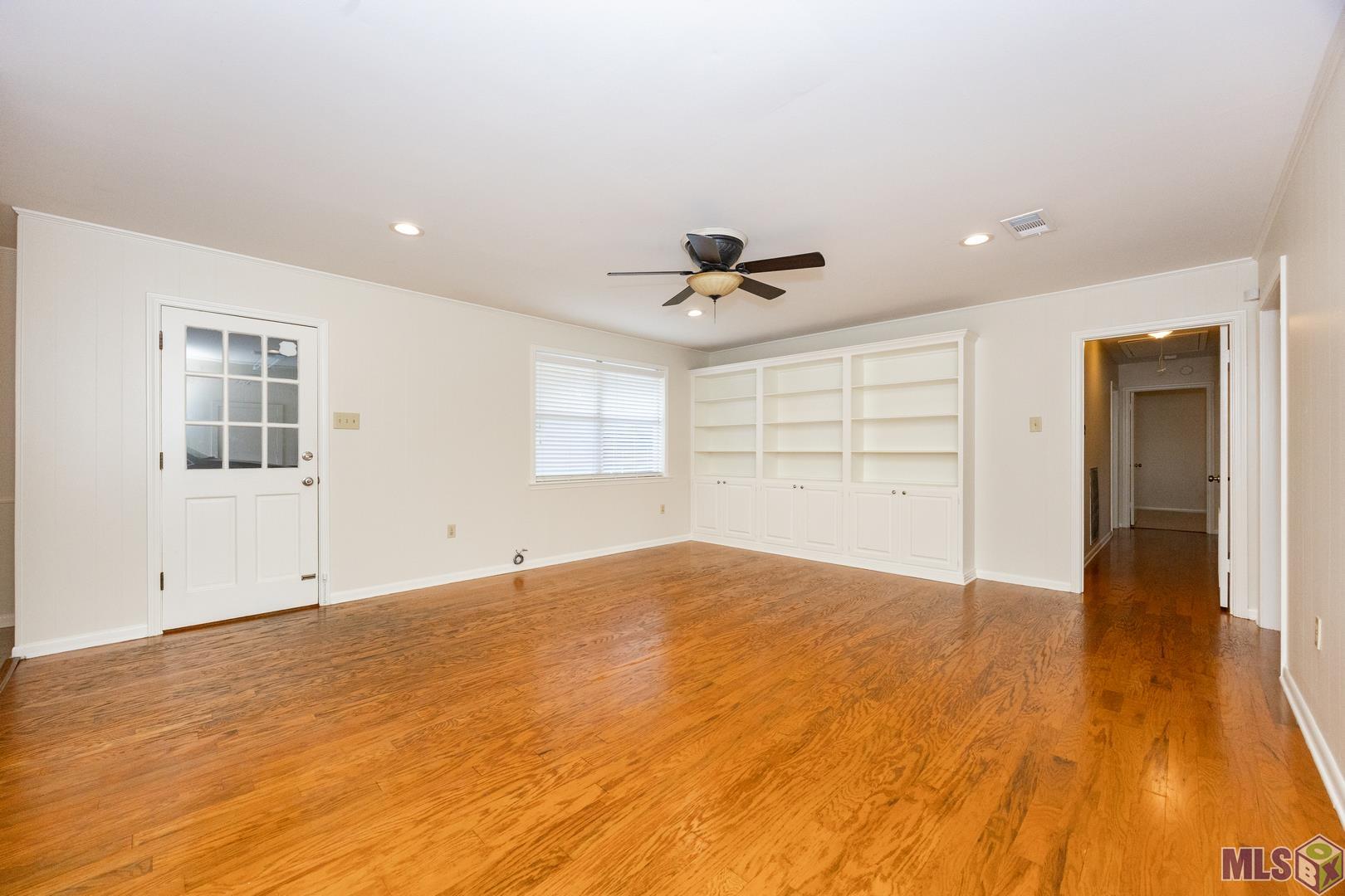 10726 Cal Road Baton Rouge, LA 70809 - Photo 6 of 32