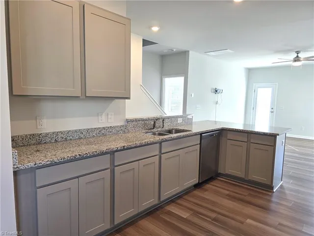 $2,500 | 2298 Beechwood Vw Drive, Winston-Salem, NC 27106