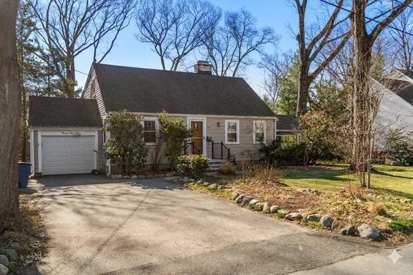 $5,000 | 22 Munroe Road, Lexington, MA 02421