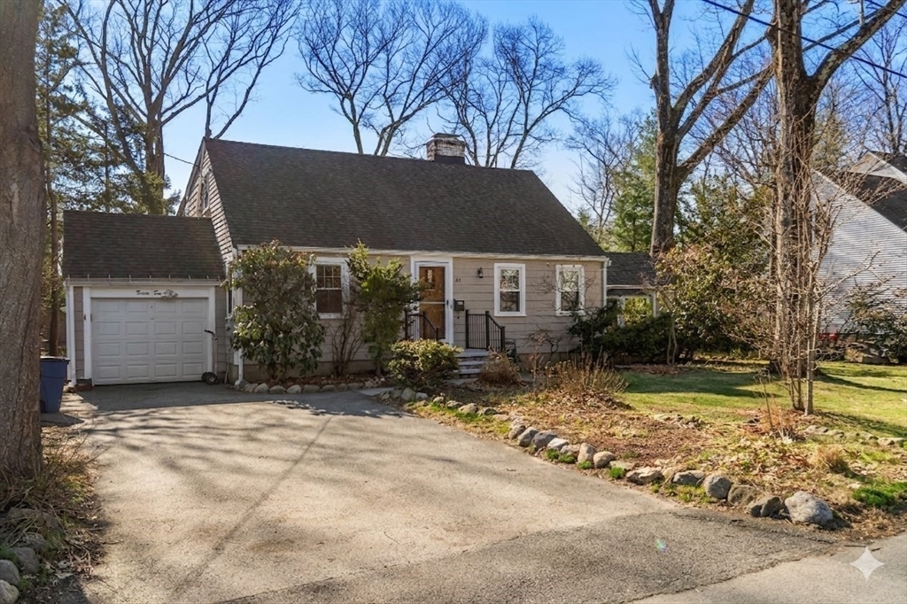 22 Munroe Road Lexington, MA 02421 - Photo 15 of 17
