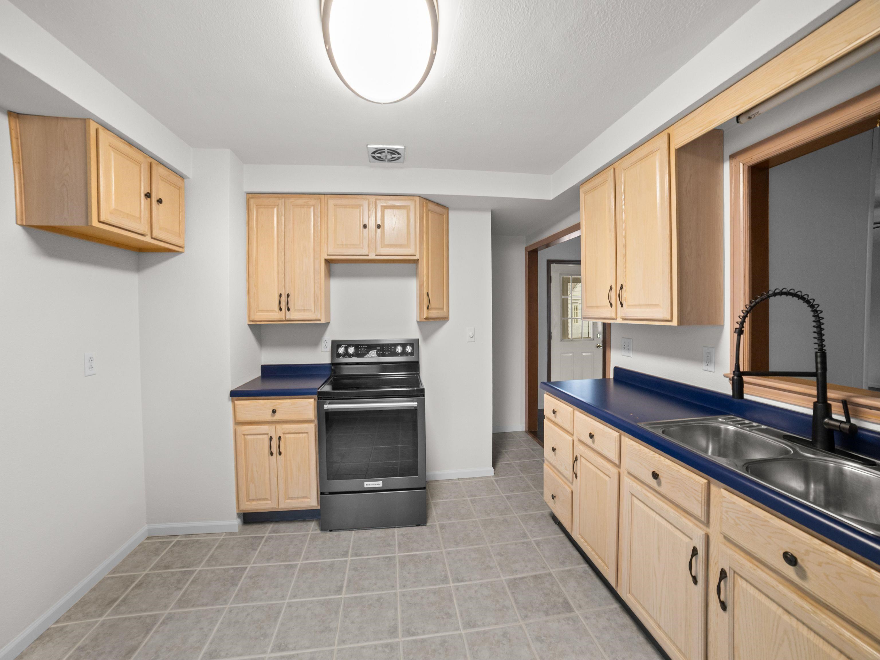 1113 North Street Beloit, WI 53511 - Photo 11 of 43