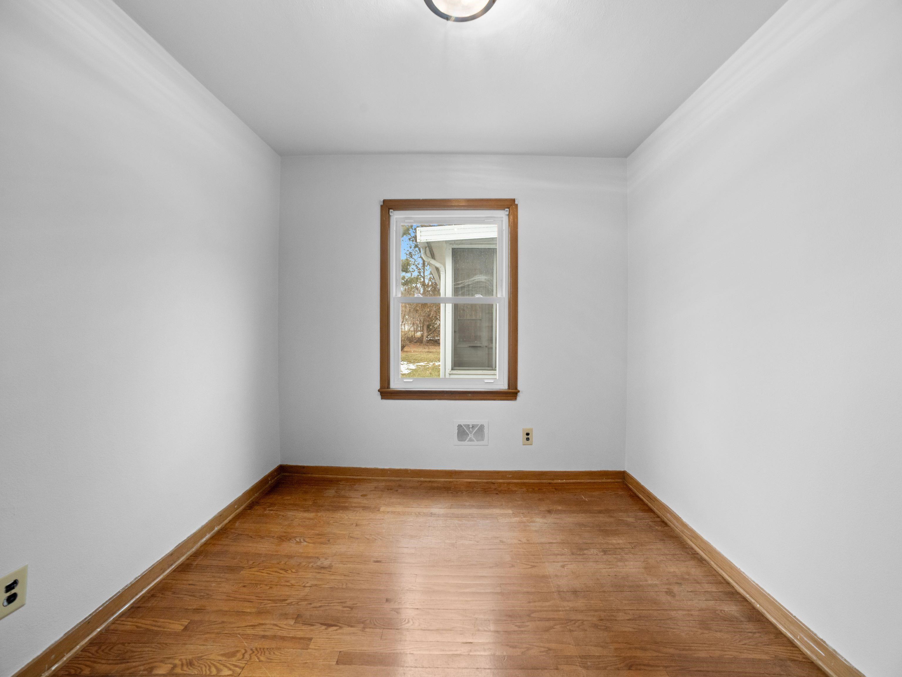 1113 North Street Beloit, WI 53511 - Photo 30 of 43