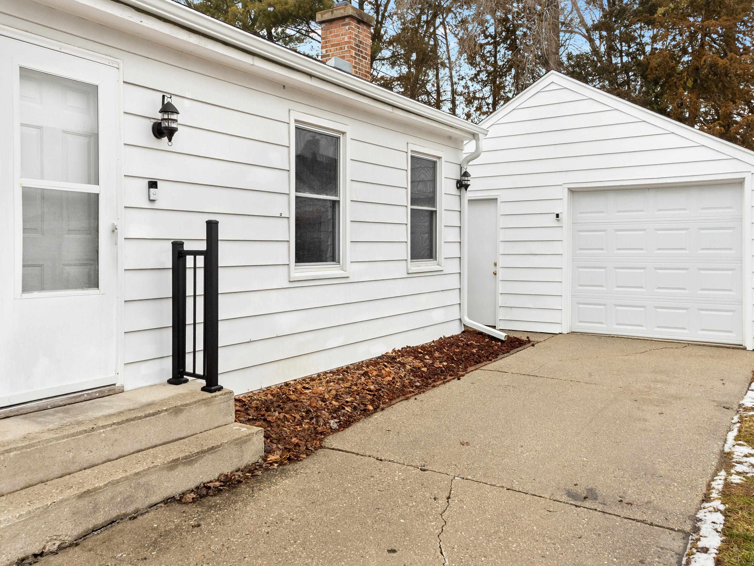 1113 North Street Beloit, WI 53511 - Photo 37 of 43