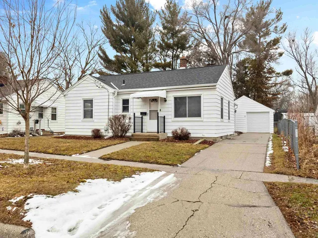 $209,900 | 1113 North Street, Beloit, WI 53511