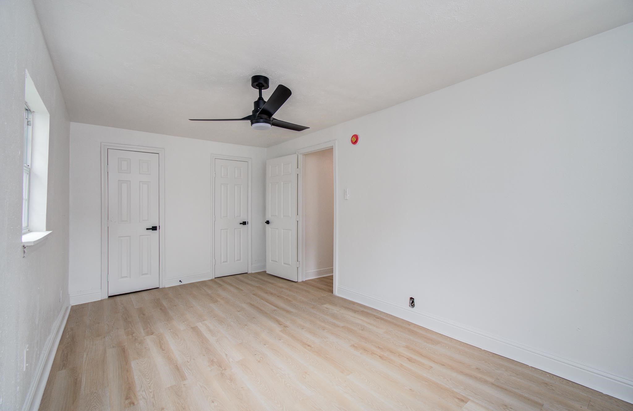 10309 Wiggins Street Houston, TX 77029 - Photo 25 of 32 a view of empty room