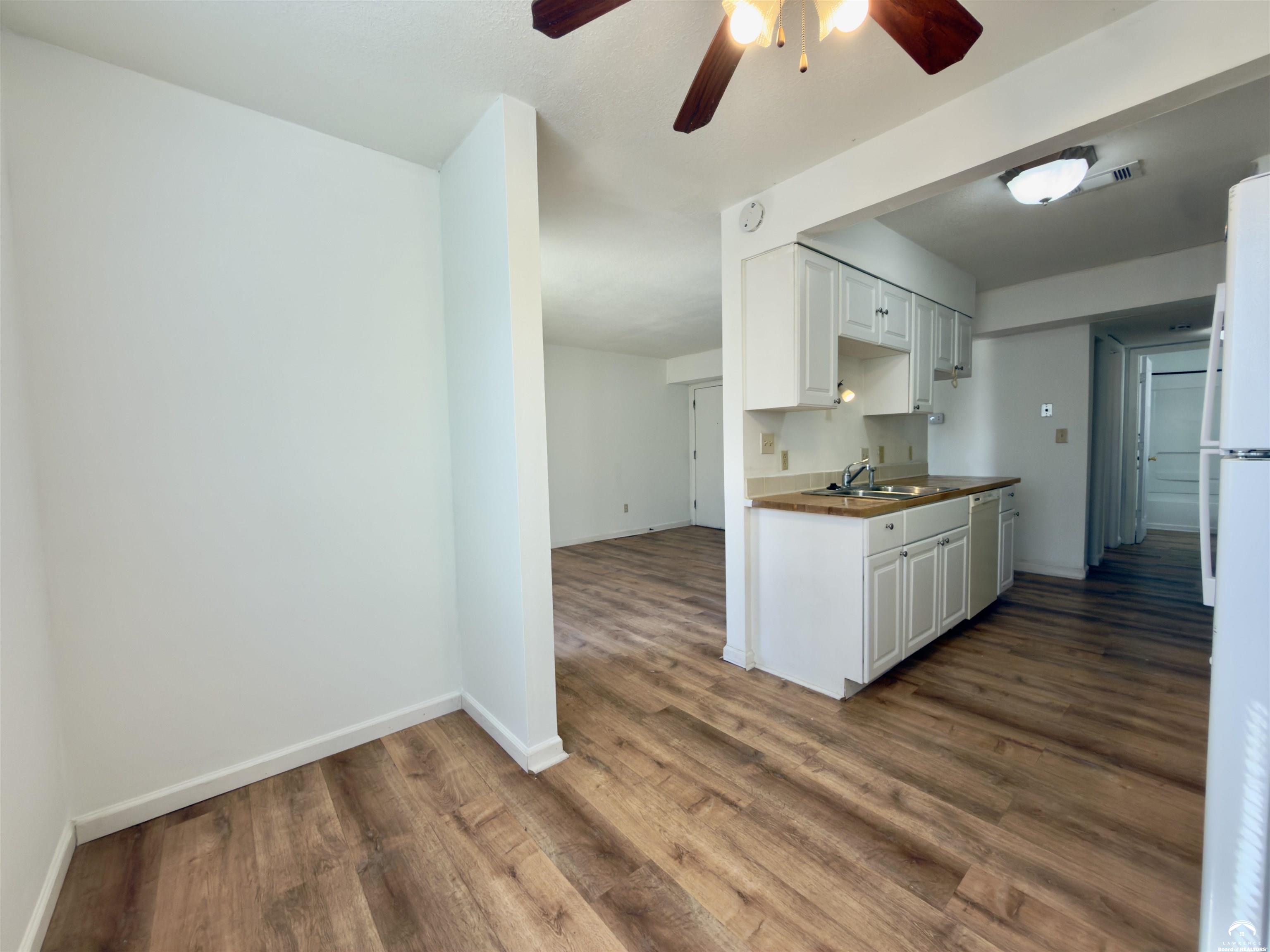 255 North Michigan Street, Unit 56 Lawrence, KS 66044 - Photo 17 of 26