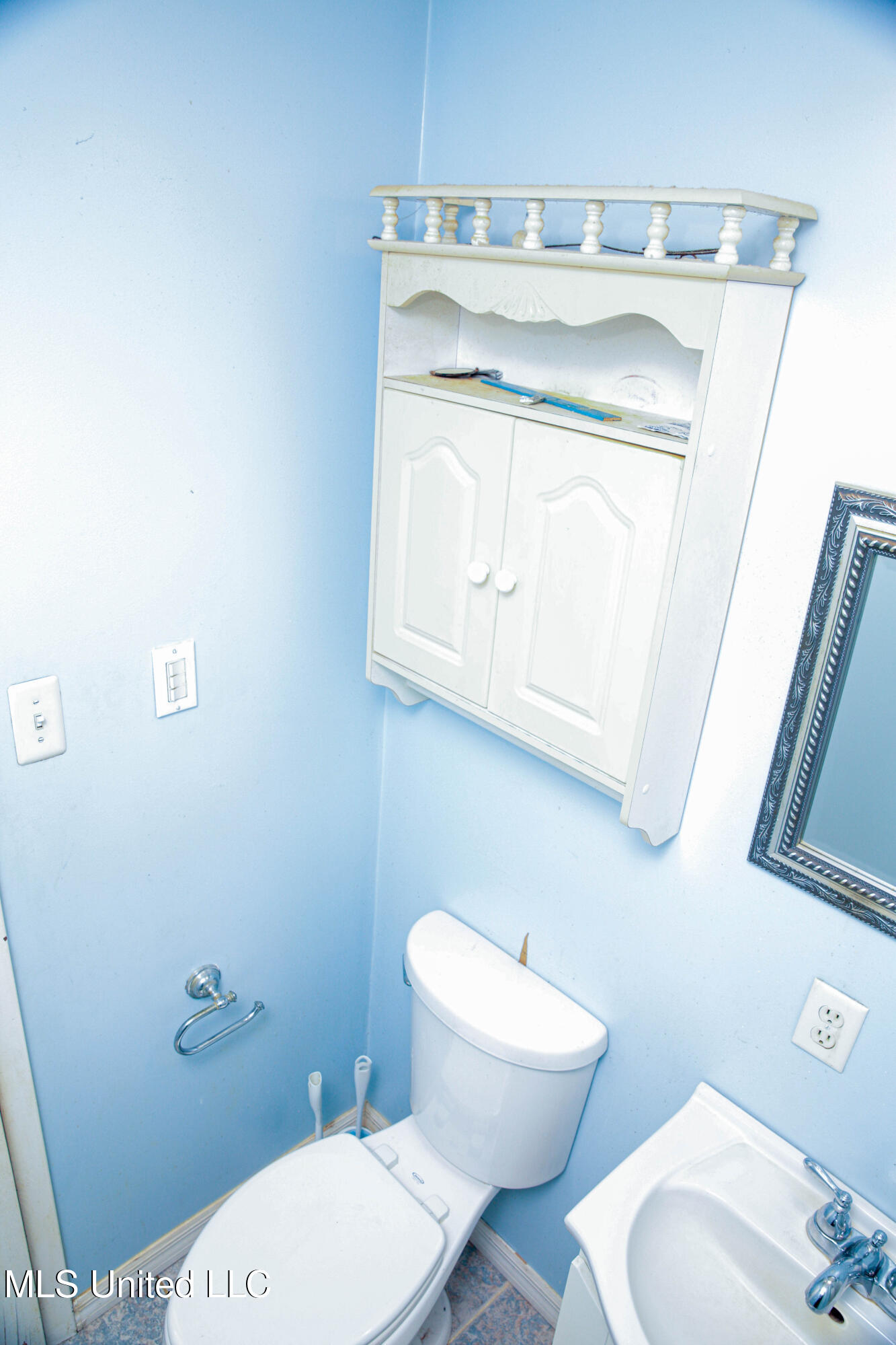 480 Universal Street McComb, MS 39648 - Photo 26 of 37 Bathroom #1