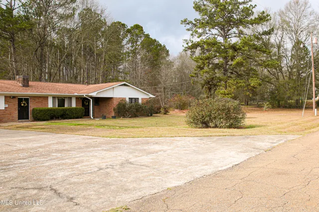 $179,000 | 480 Universal Street, McComb, MS 39648