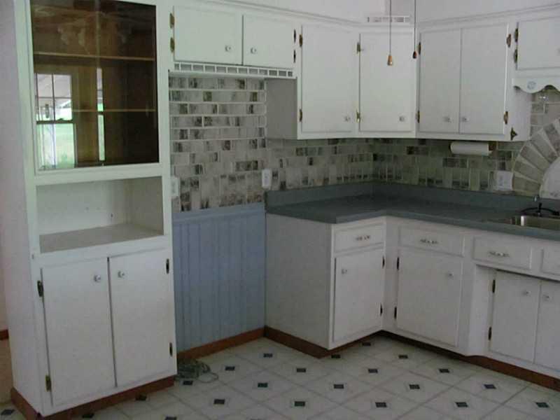 410 Three Degree Road Renfrew, PA 16053 - Photo 17 of 18 Kitchen.