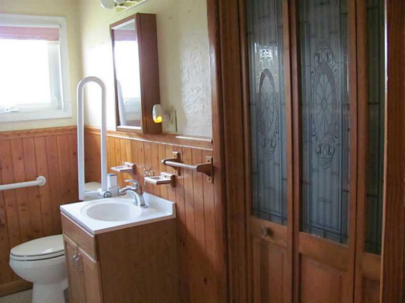 410 Three Degree Road Renfrew, PA 16053 - Photo 6 of 18 Master Bath/Spa.
