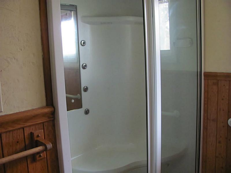 410 Three Degree Road Renfrew, PA 16053 - Photo 7 of 18 Master Bath/Spa.