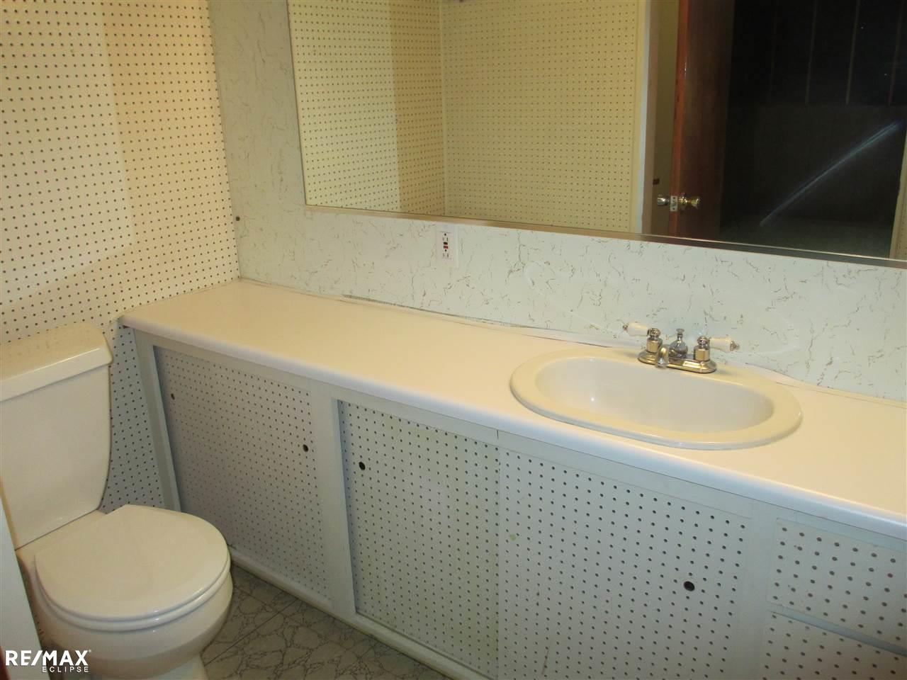 8401 18 18 Mile Road, Unit 252 Sterling Heights, MI 48313 - Photo 16 of 19