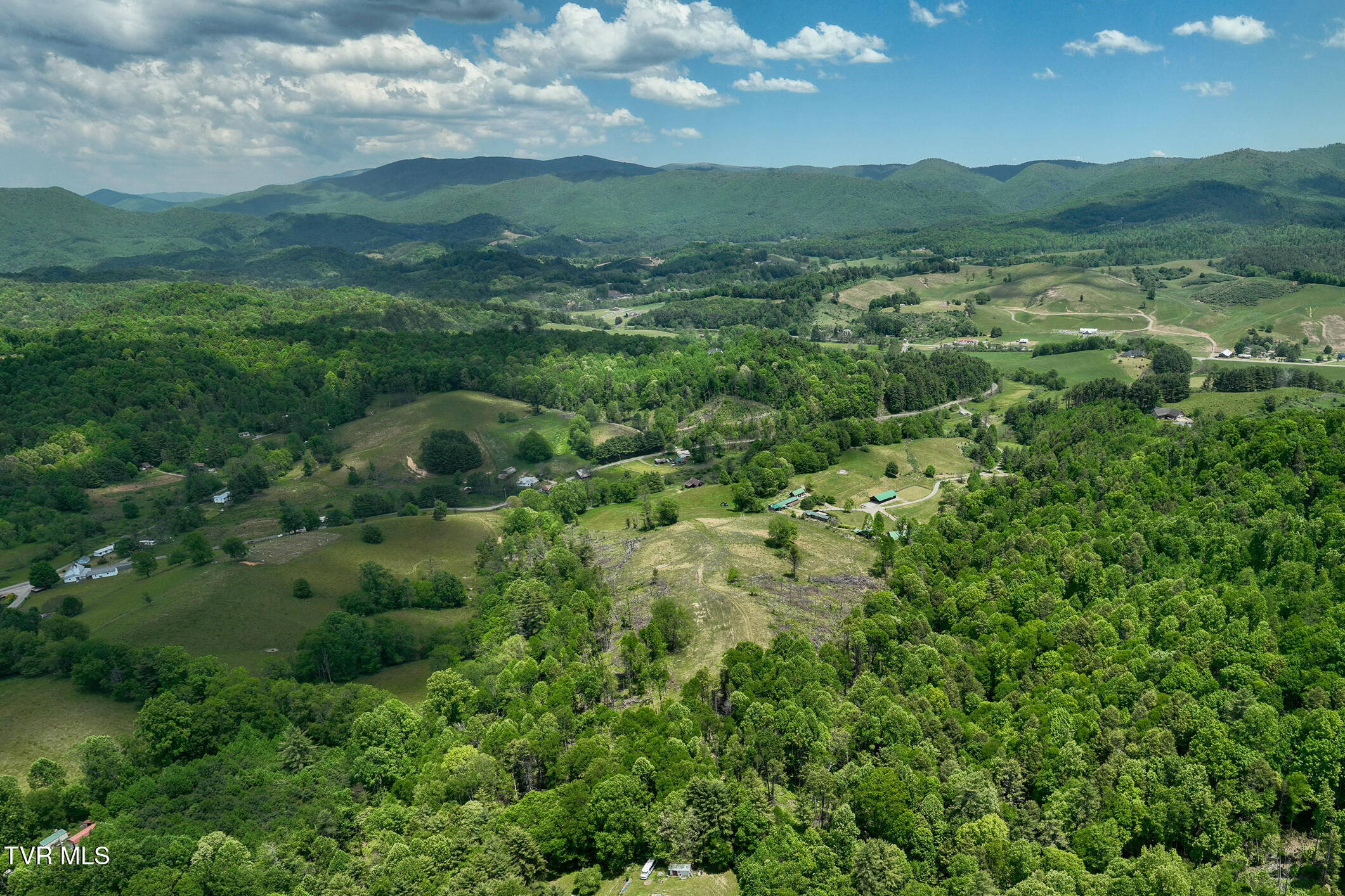 2 Rd Mountain Mountain City, TN 37683 - Photo 11 of 37 TBD Shingletown Rd (11 of 26)