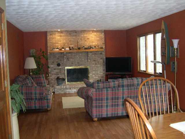 16060 Rassi Road Mackinaw, IL 61755 - Photo 3 of 9