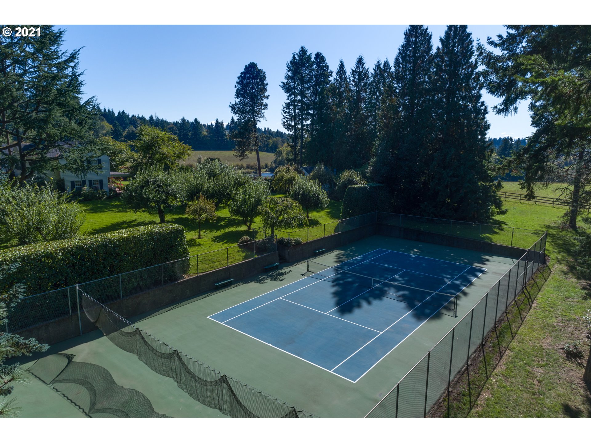 460 Bergis Road Lake Oswego, OR 97034 - Photo 19 of 27 Gallery Image 19