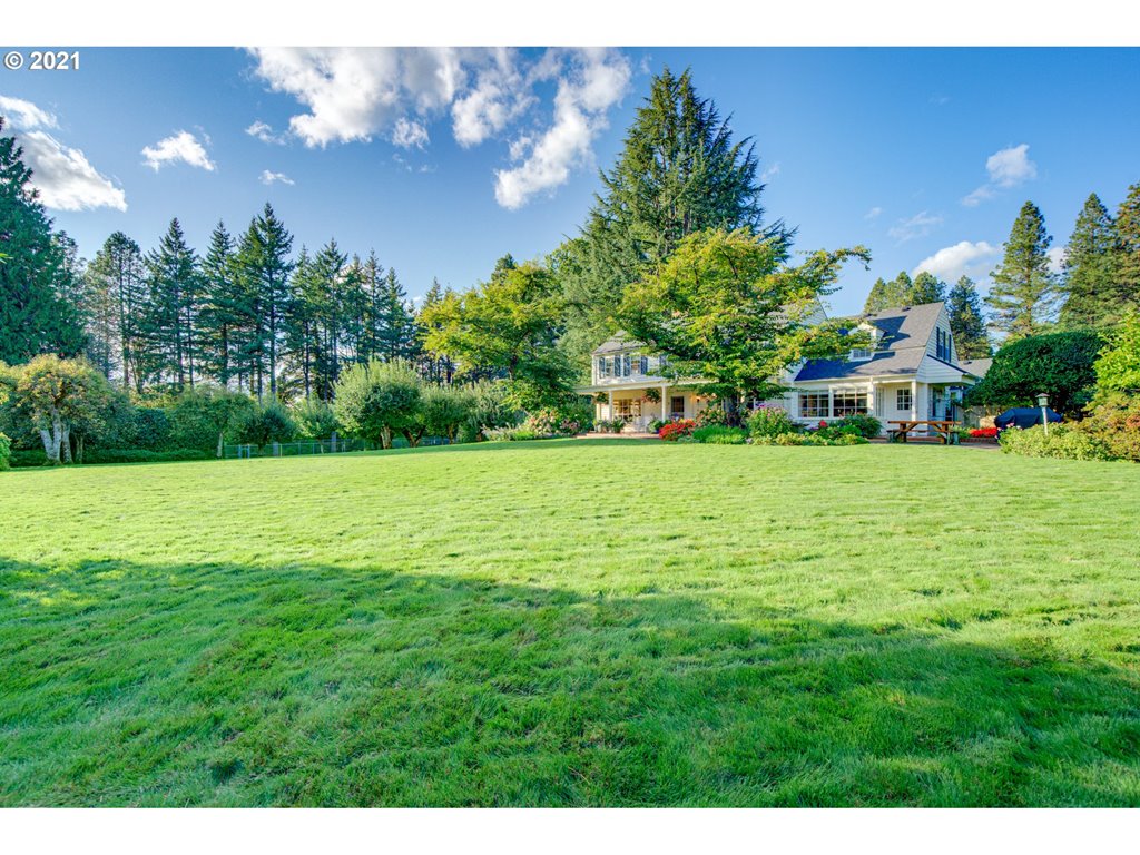 460 Bergis Road Lake Oswego, OR 97034 - Photo 3 of 27 Gallery Image 3