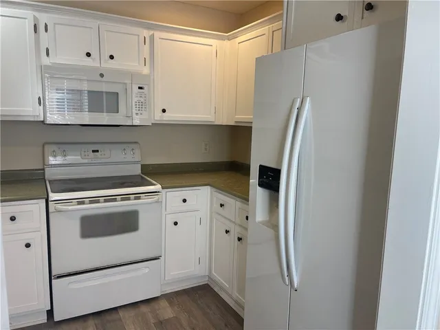 $1,500 | 106 Red Bud Court, Brunswick, GA 31520