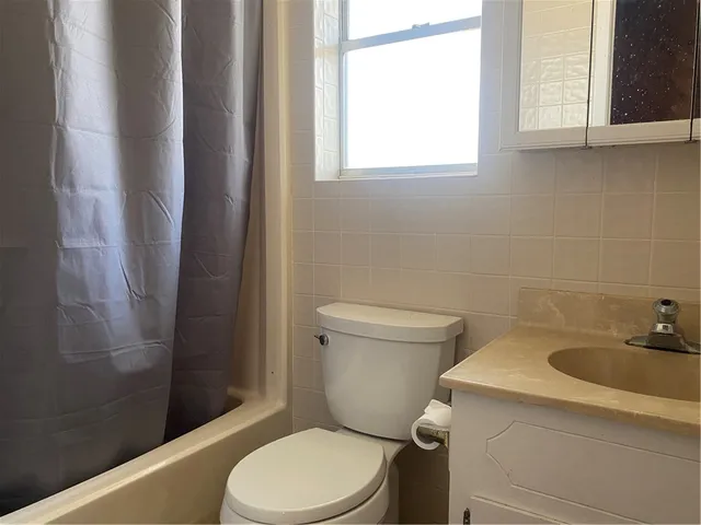 $1,800 | 2187 Glenwood Drive, Ingleside, TX 78362