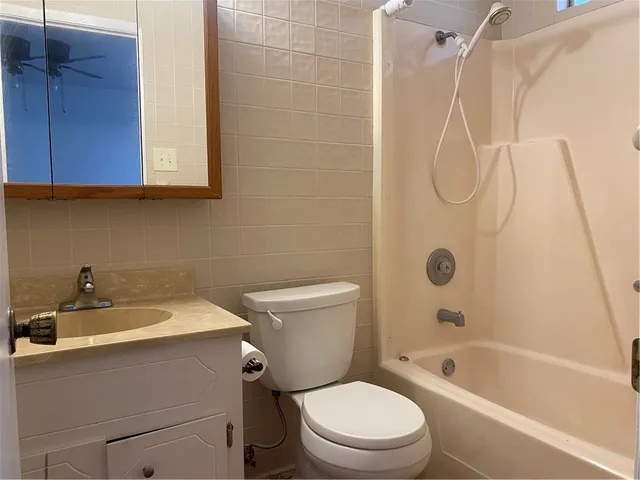 $1,800 | 2187 Glenwood Drive, Ingleside, TX 78362