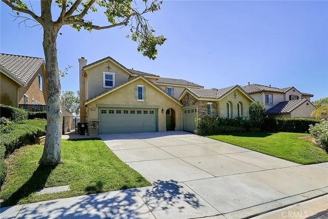$1,100,000 | 28410 Agajanian Drive, Saugus, CA 91390