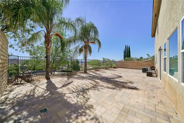 $1,100,000 | 28410 Agajanian Drive, Saugus, CA 91390