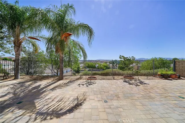 $1,100,000 | 28410 Agajanian Drive, Saugus, CA 91390