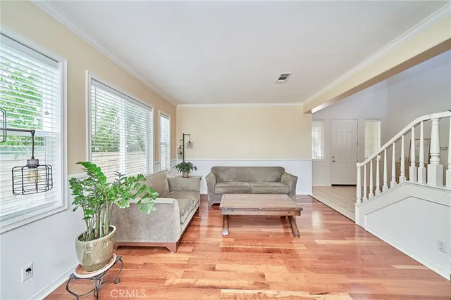 $1,100,000 | 28410 Agajanian Drive, Saugus, CA 91390