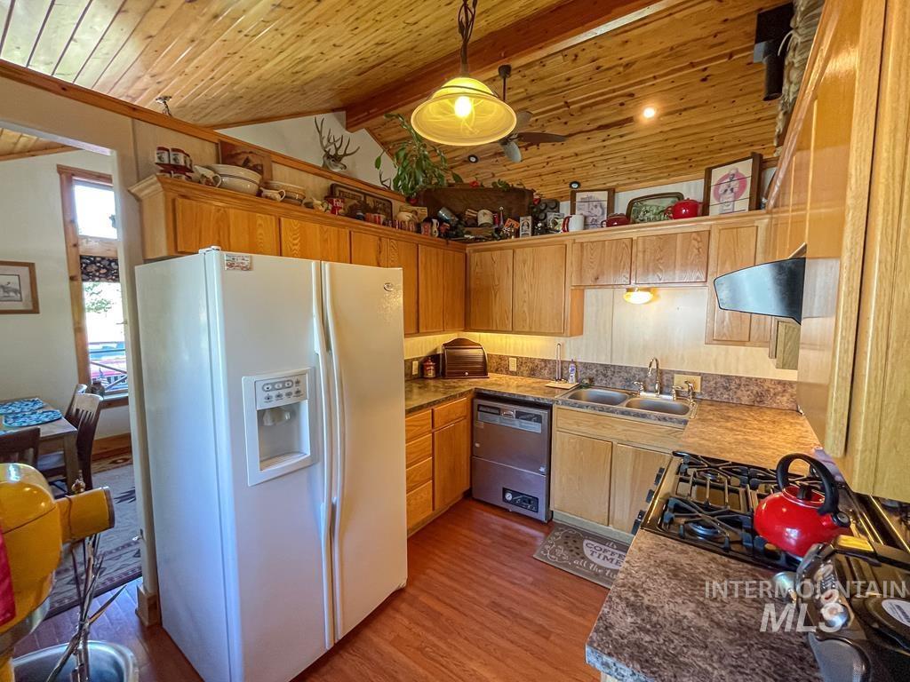 4190 Highway 12 Kamiah, ID 83536 - Photo 11 of 37