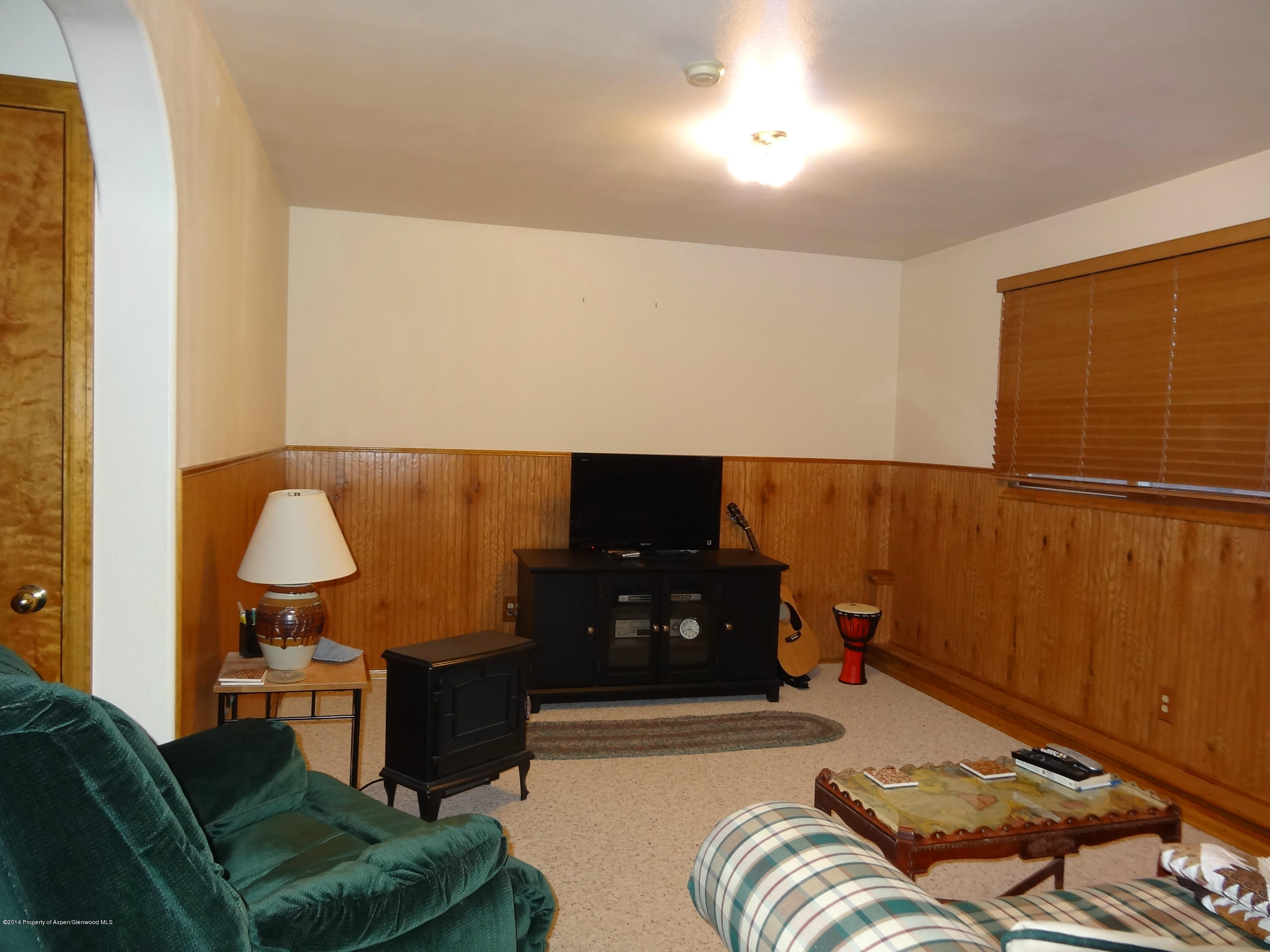 624 Ginseng Road New Castle, CO 81647 - Photo 13 of 16 familyroom
